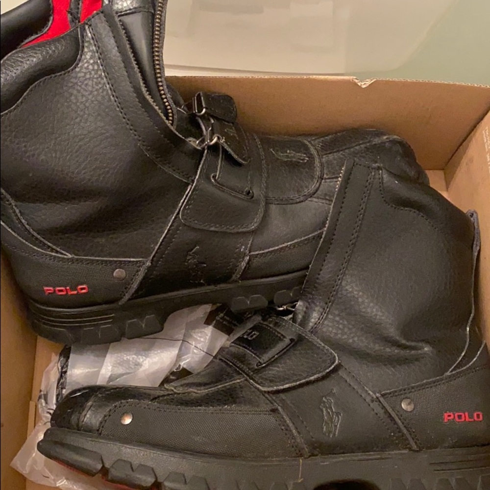 Size 10 Men’s Polo Boot... different box
